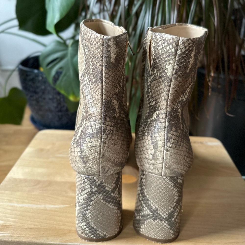 Sam Edelman Codie Ankle Boot - Picture 4 of 5